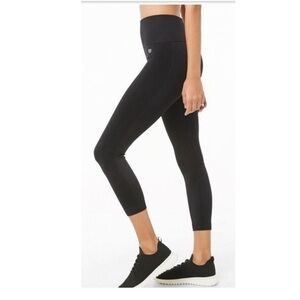 Forever 21 F21 Capri Leggings Activewear Workout size Large